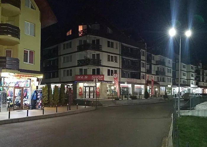 Iglika 2 Snowy Night V18 *